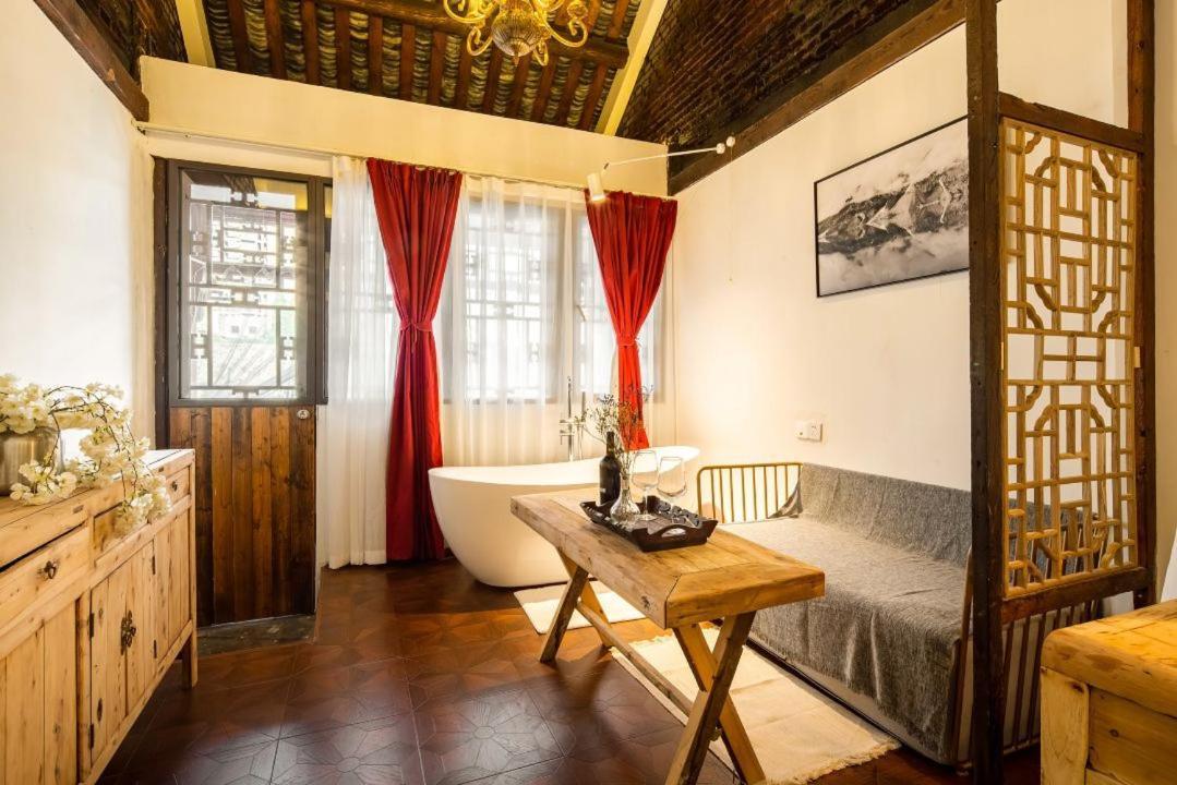 تشنجدو Qintai Tibetan Culture Boutique Hotel المظهر الخارجي الصورة